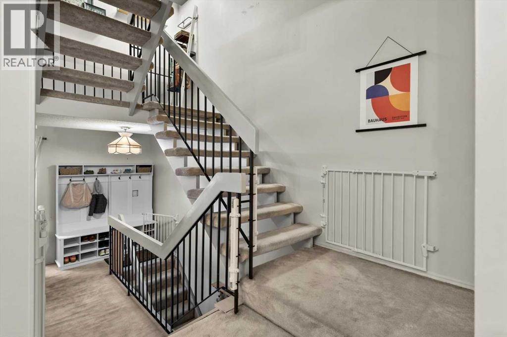 Single Family House 4 Level for Sale in    Avenue SW Lakeview Calgary 