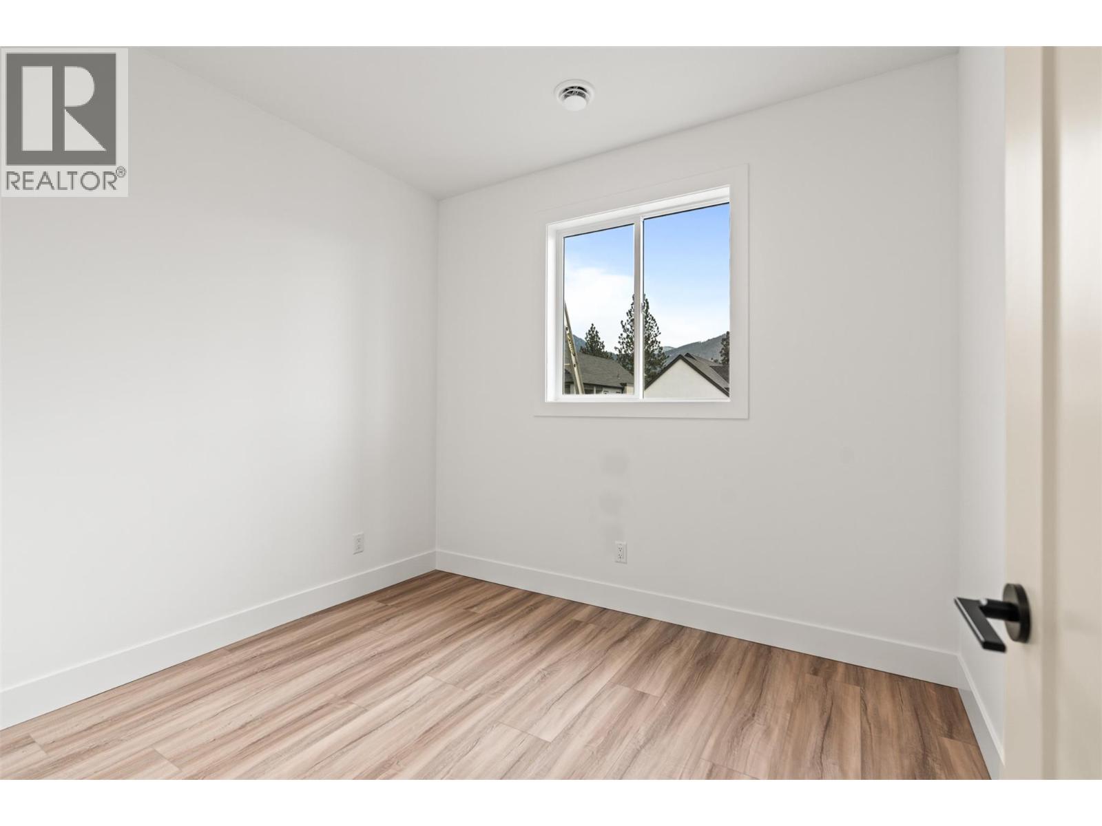 7005 MANNING PLACE - 9