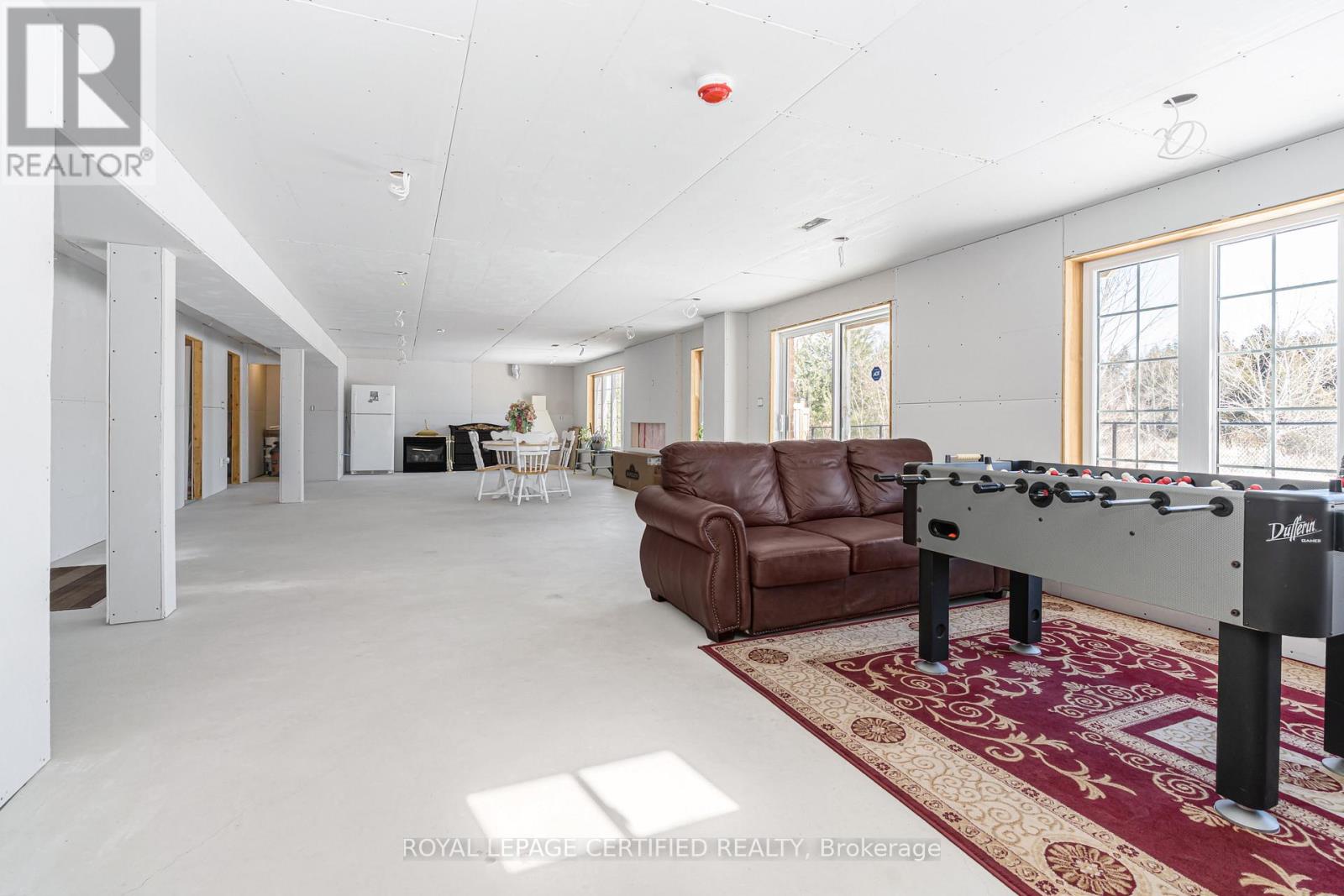 57 BENSON AVENUE - 38