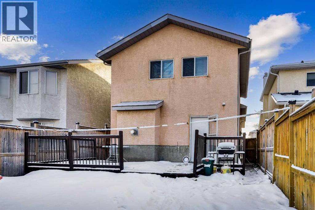 Single Family House 4 Level for Sale in  Laguna Way NE Monterey Park Calgary 