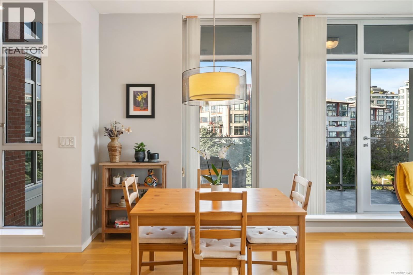 214 100 Saghalie Road, Victoria