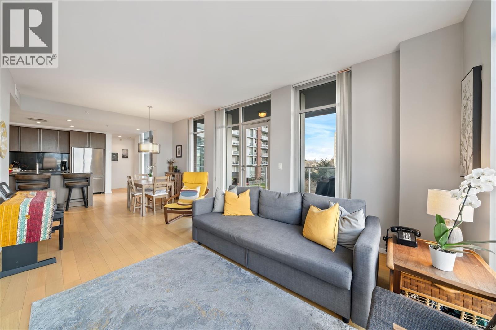 214 100 Saghalie Road, Victoria