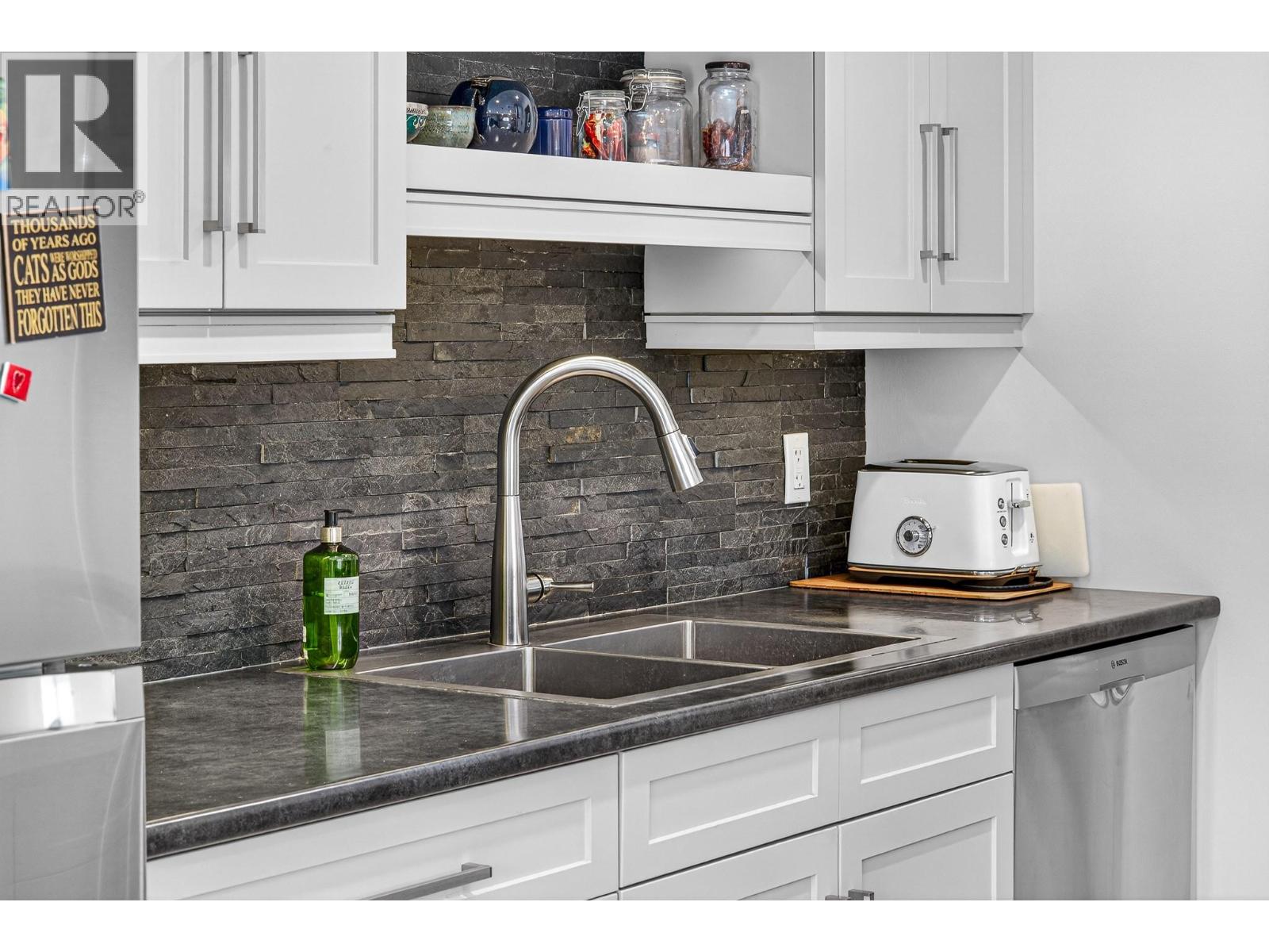 46 Mt Proctor Avenue, Fernie