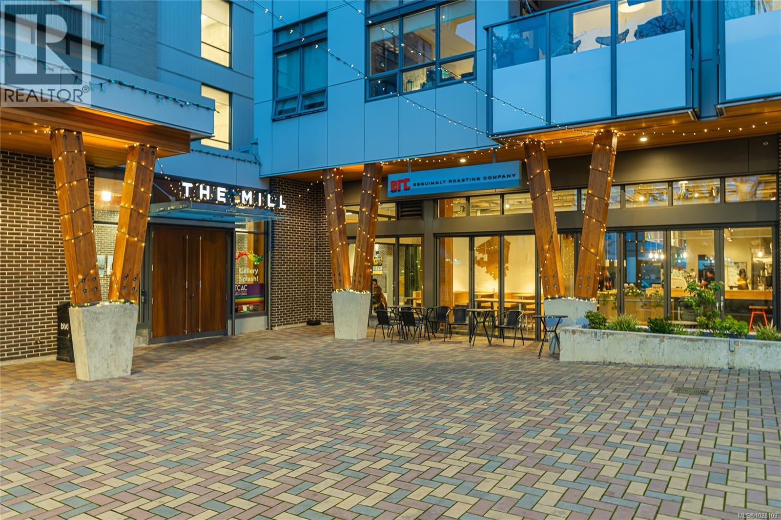 210 1315 Esquimalt Road, Esquimalt