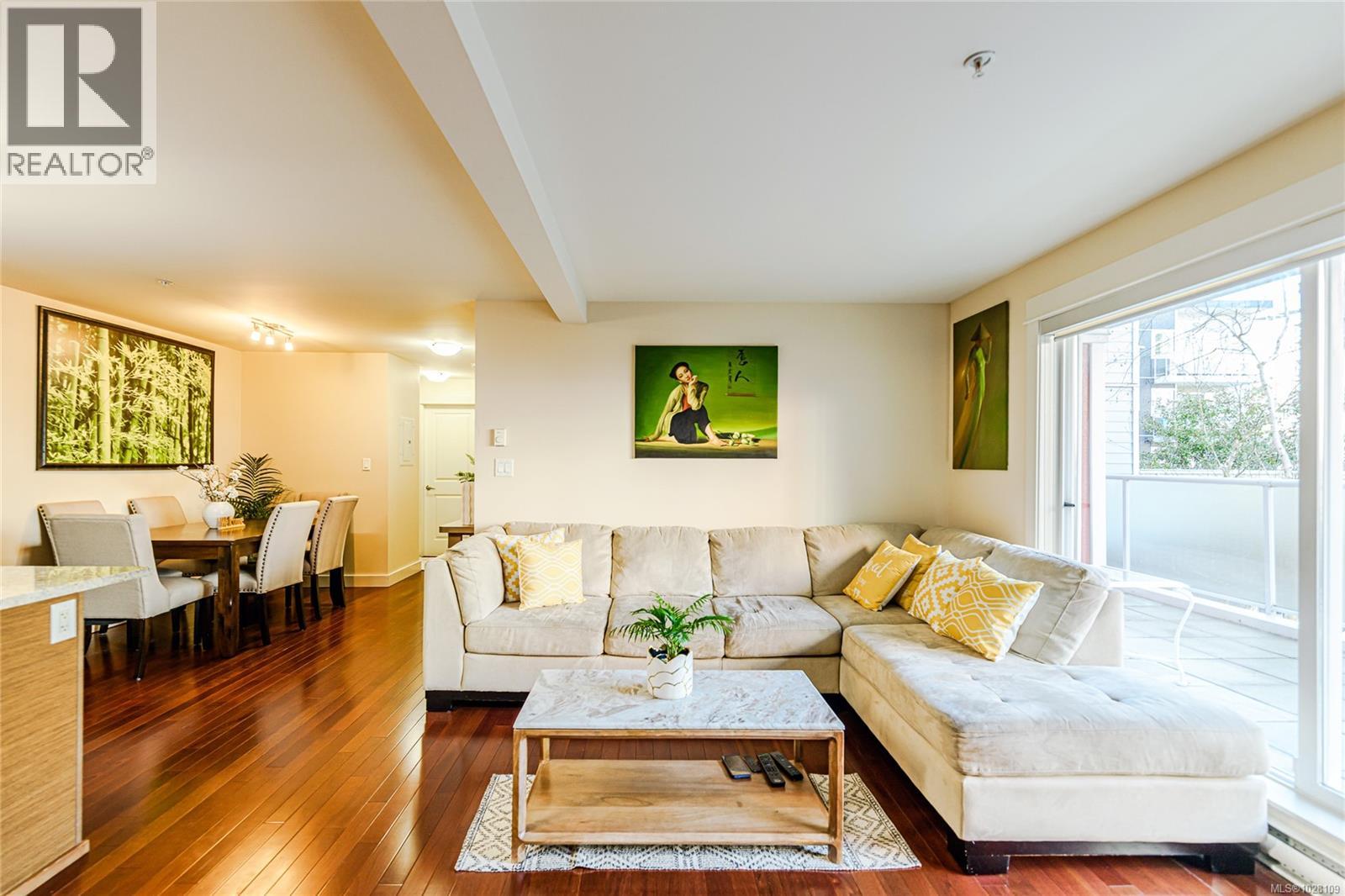 210 1315 Esquimalt Road, Esquimalt