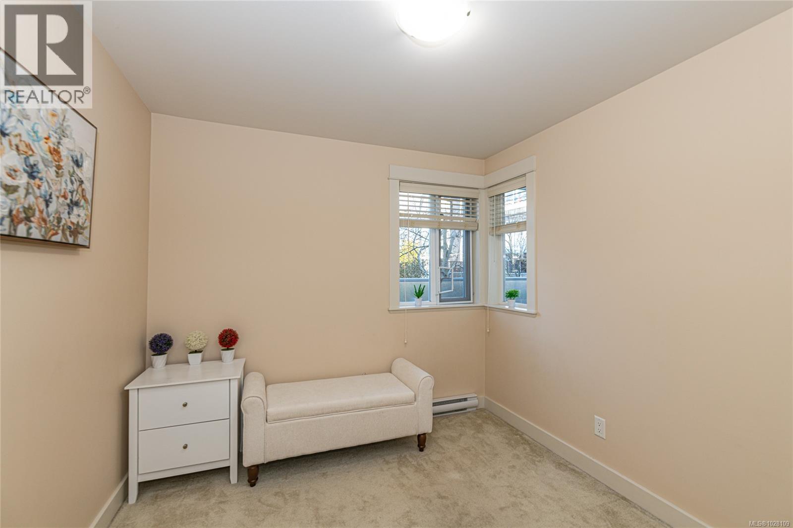 210 1315 Esquimalt Road, Esquimalt