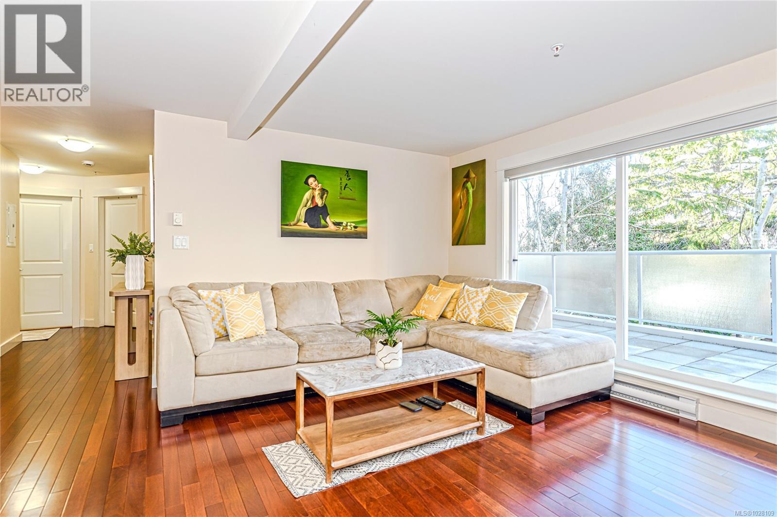 210 1315 Esquimalt Road, Esquimalt