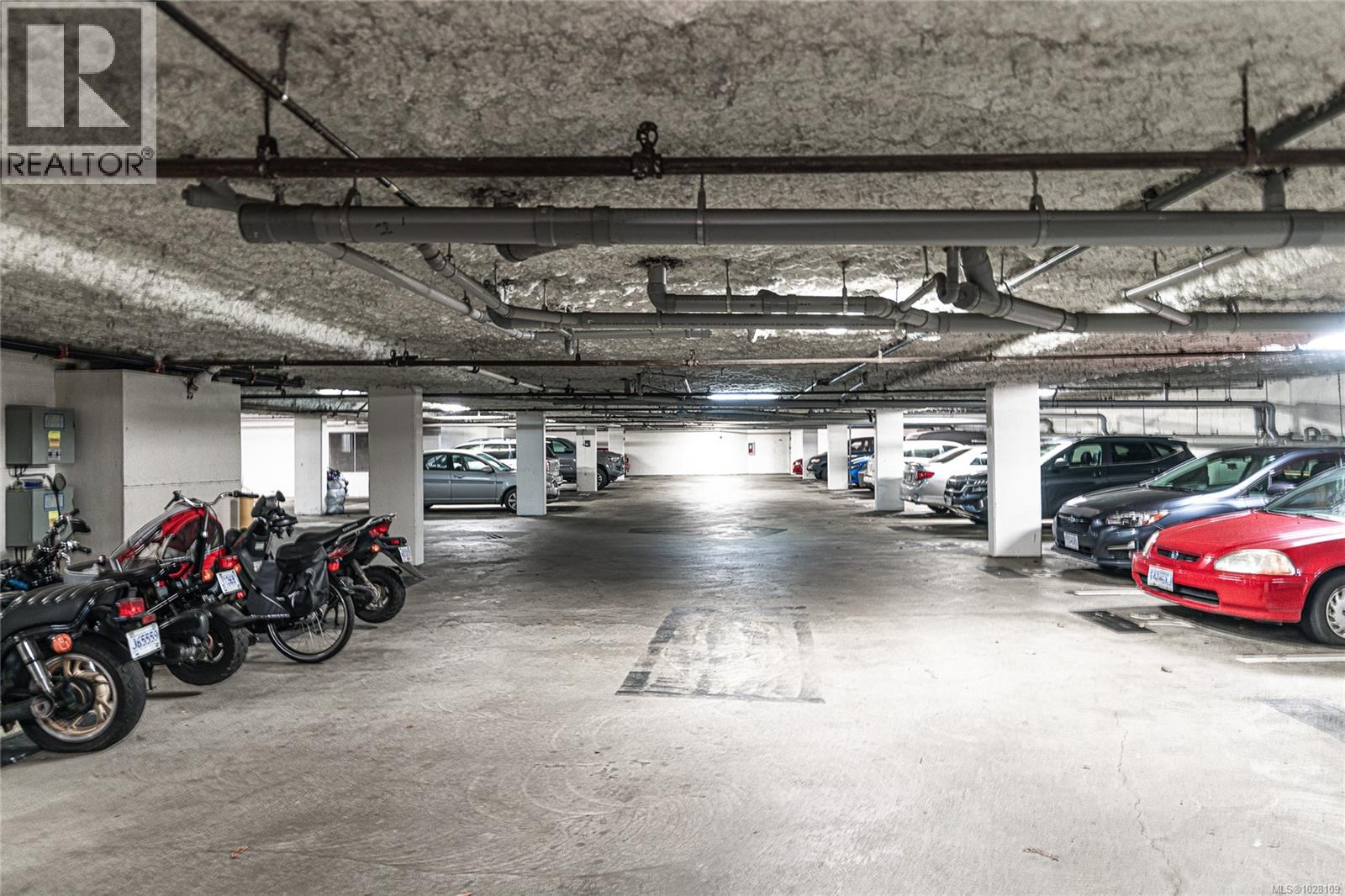 210 1315 Esquimalt Road, Esquimalt