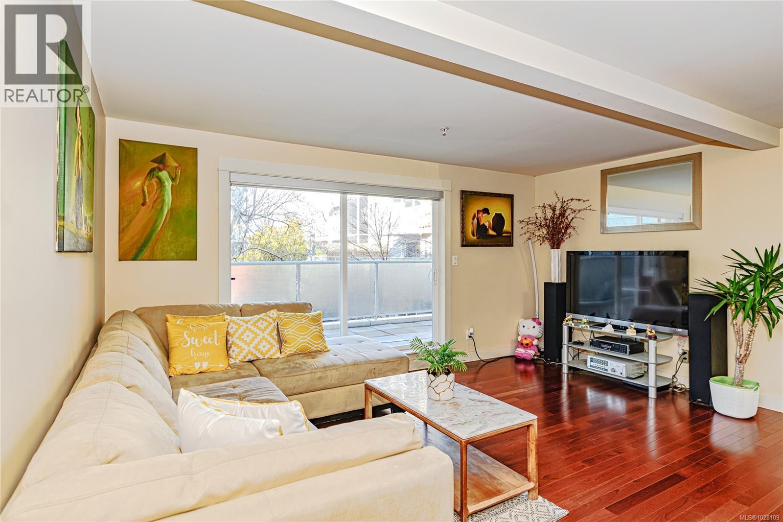 210 1315 Esquimalt Road, Esquimalt