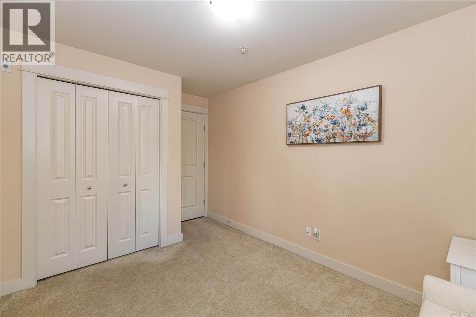 210 1315 Esquimalt Road, Esquimalt