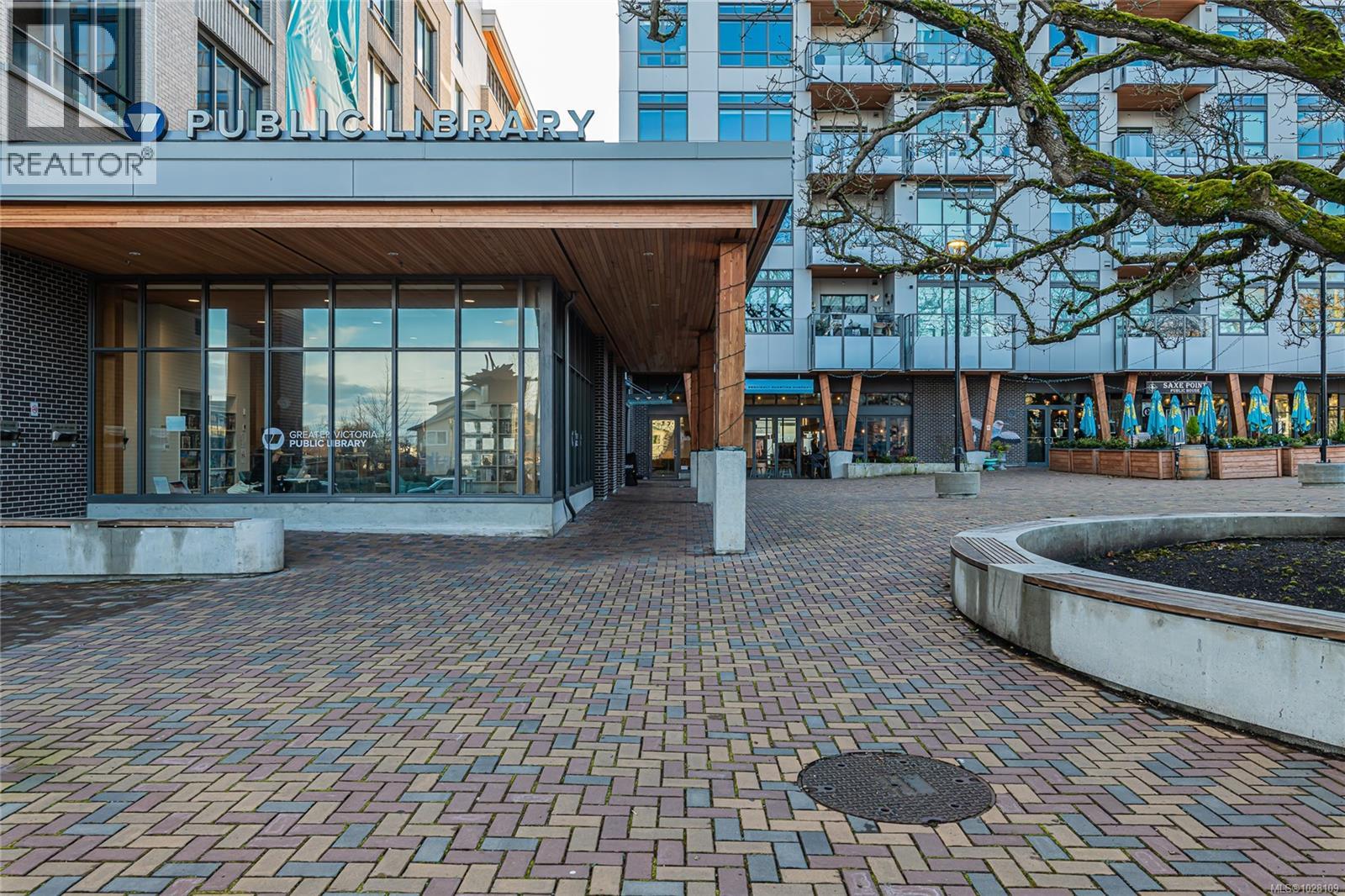 210 1315 Esquimalt Road, Esquimalt