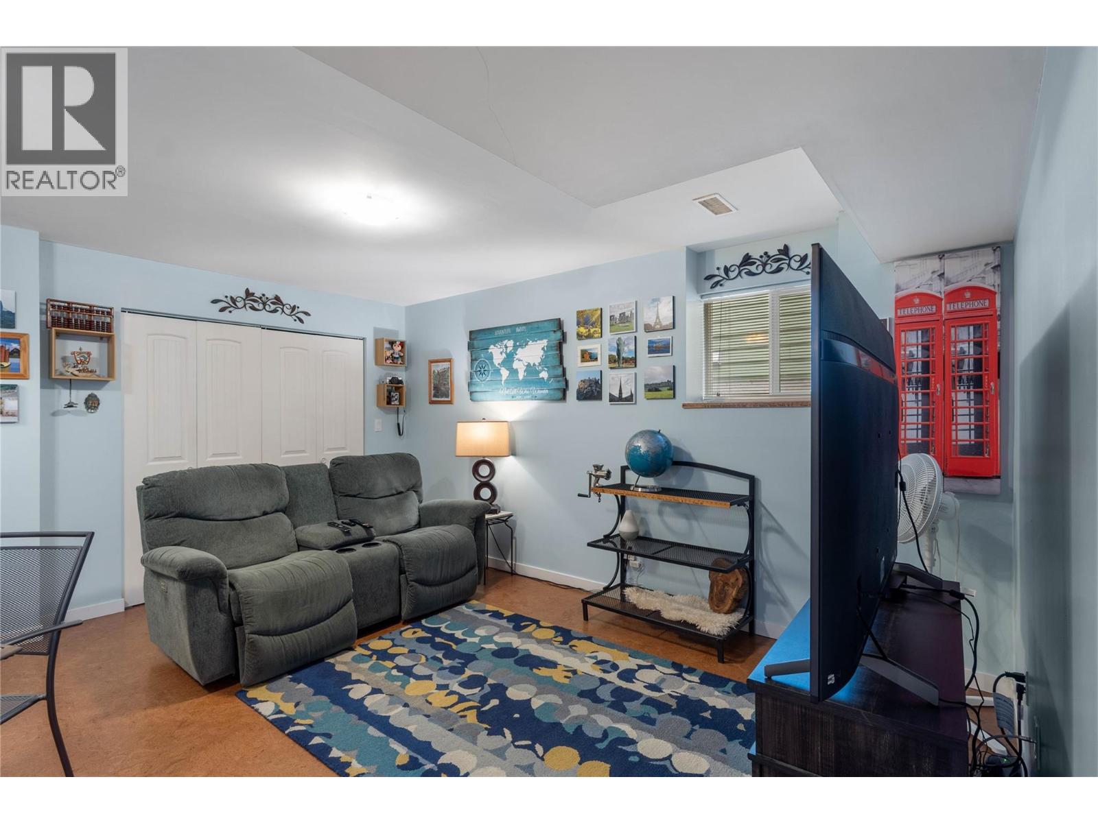 1912 SASKATOON PLACE - 9