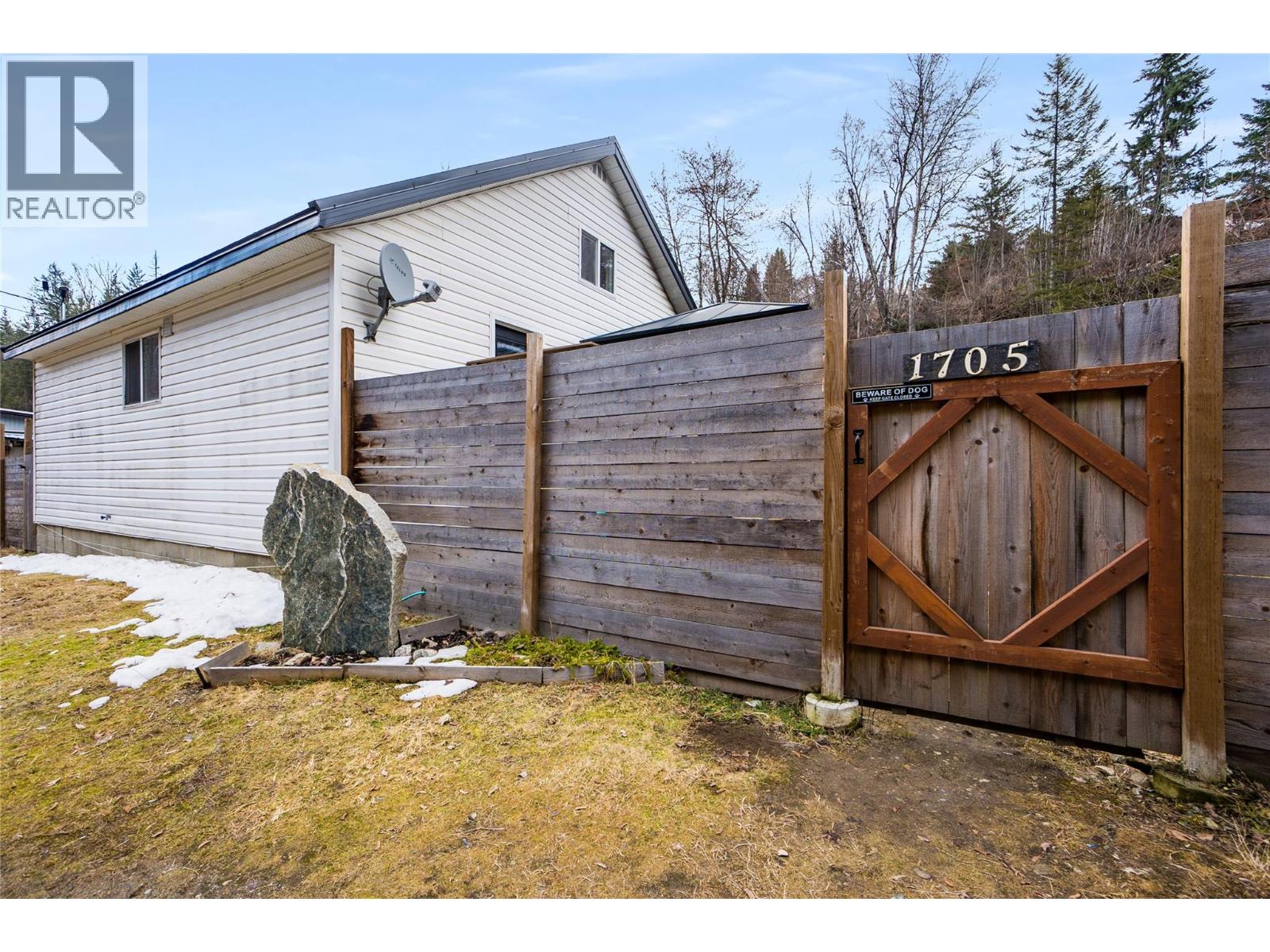 1705 PERRIER Road - Photo 2 of 37, Nelson, British Columbia