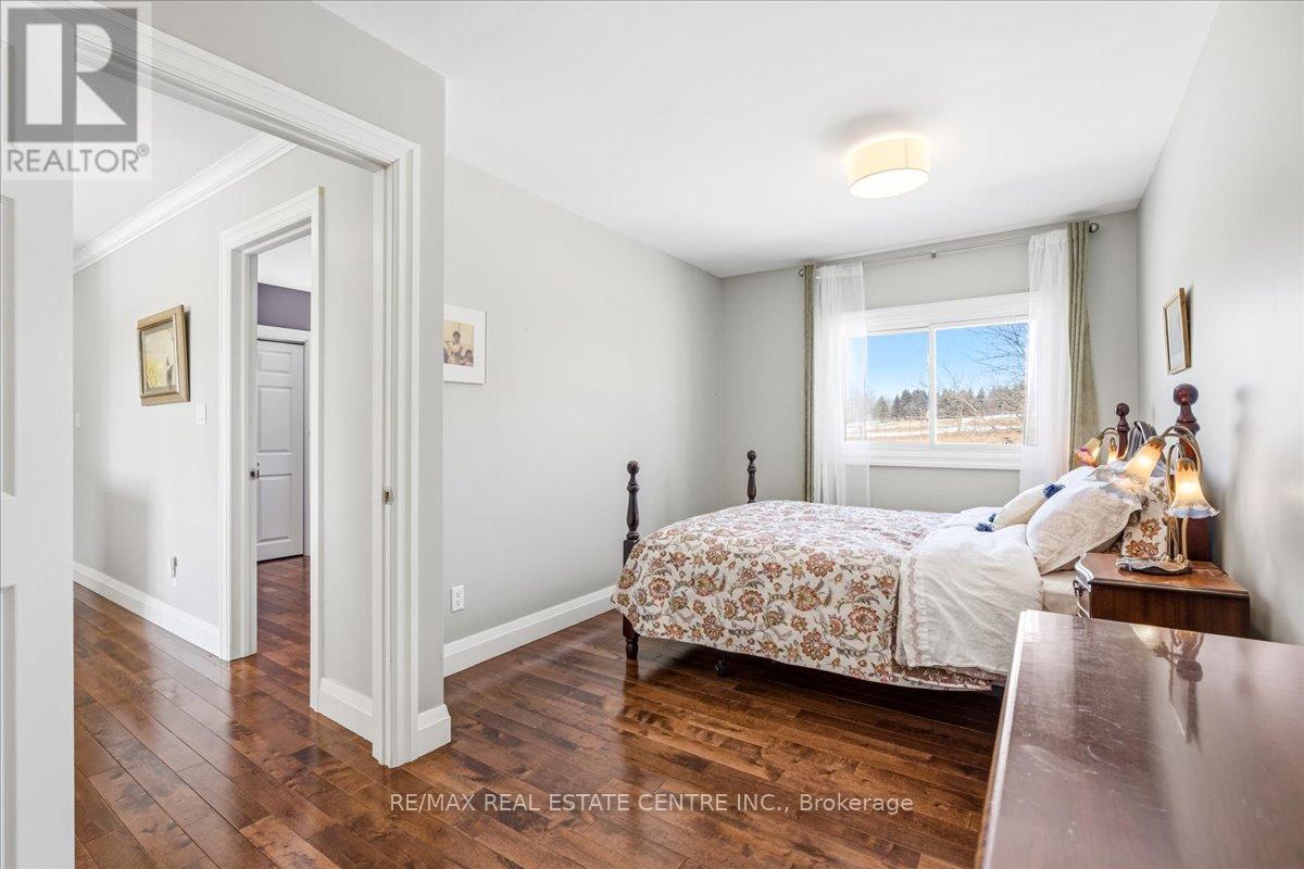 1093 REGIONAL ROAD 97, Hamilton, Ontario