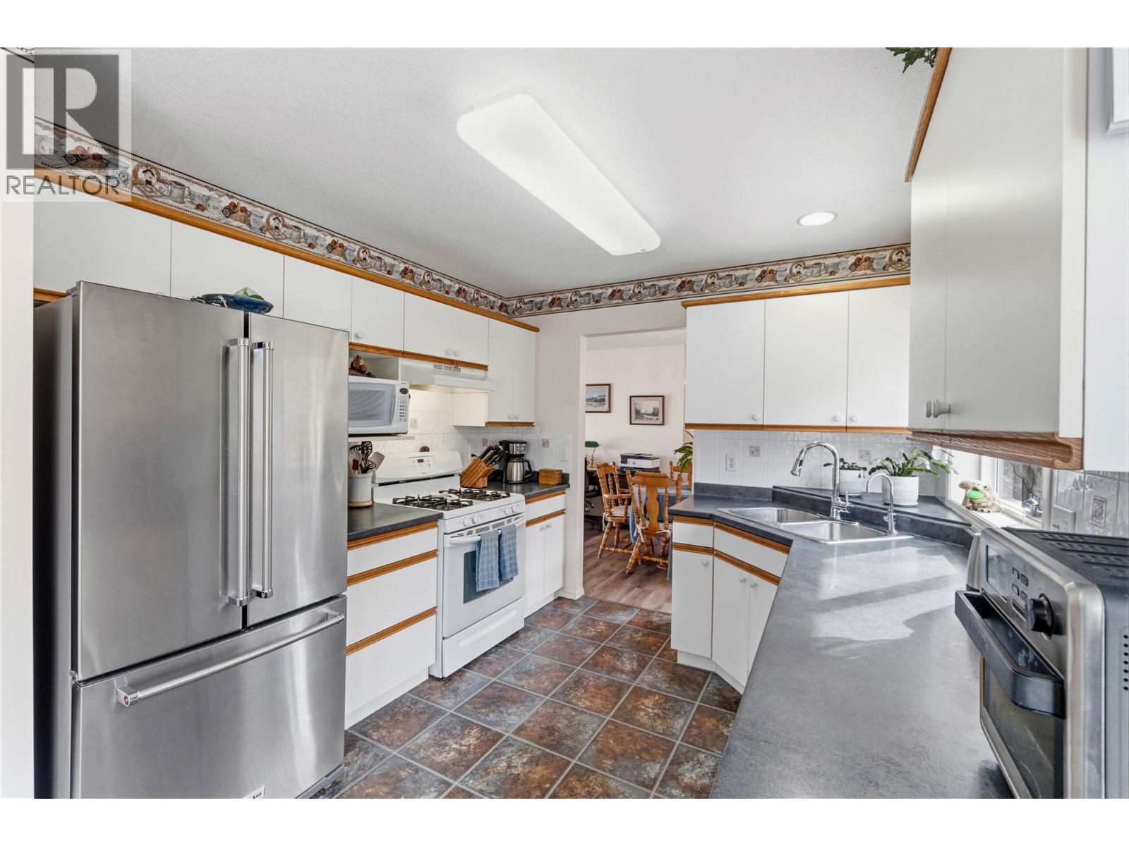 32 2022 PACIFIC Way, Kamloops