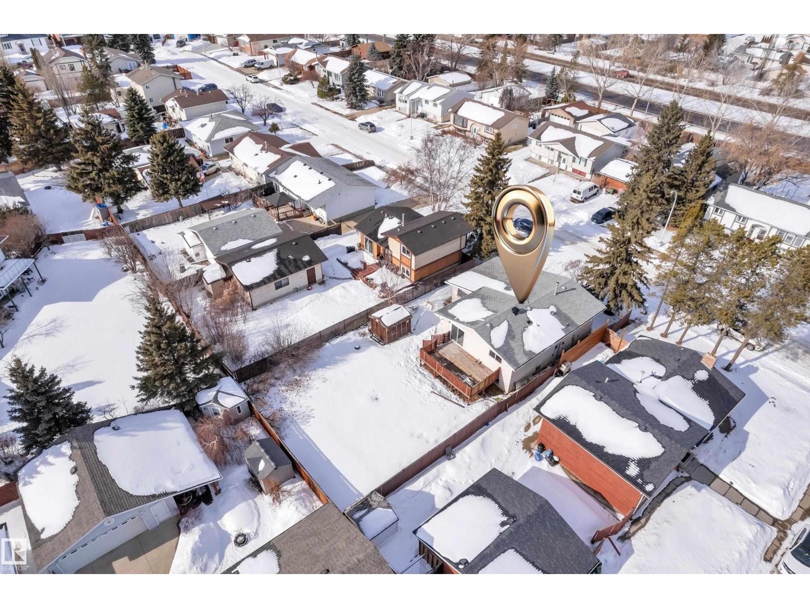 8635 33 AV NW - 3