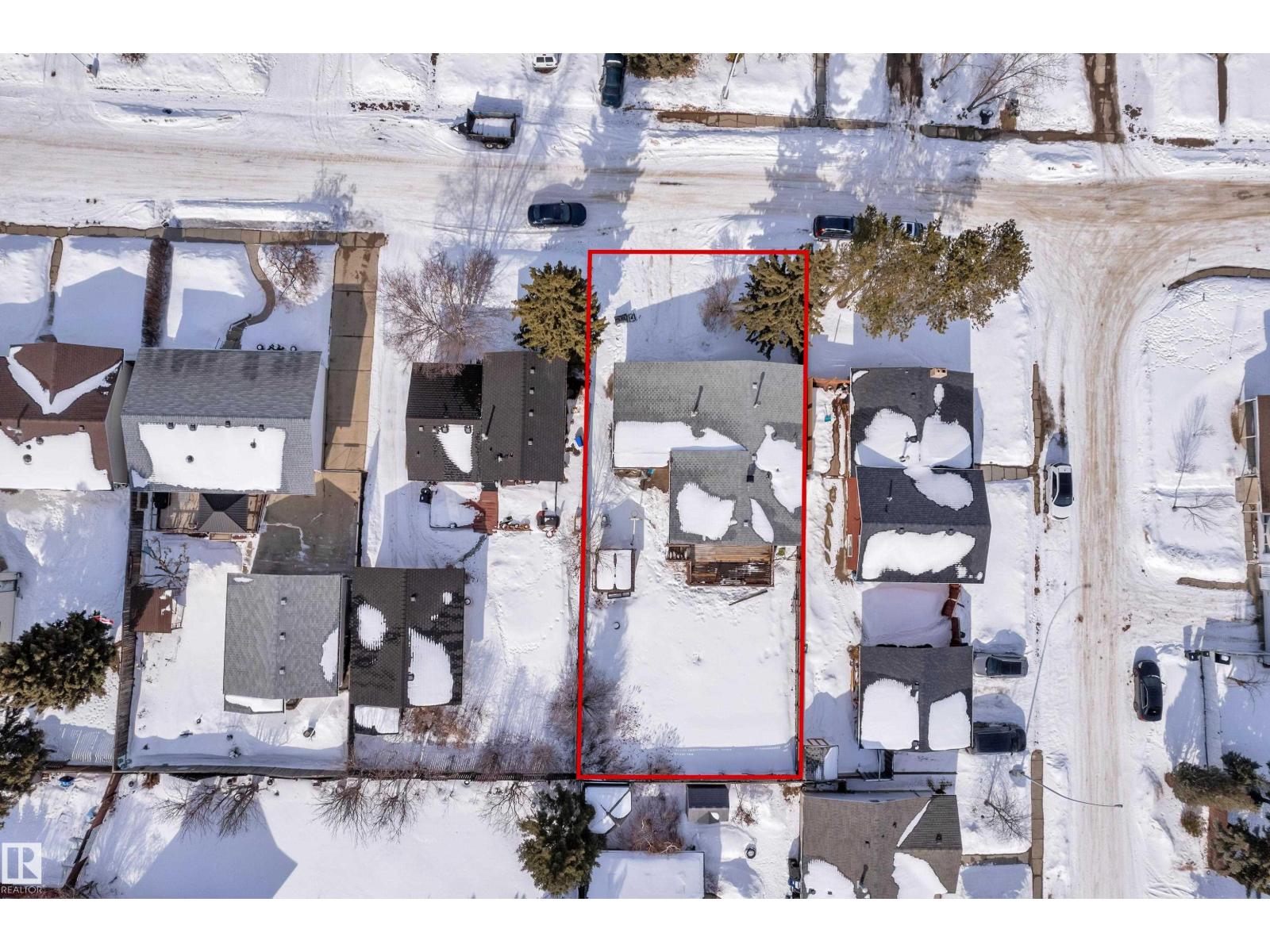 8635 33 AV NW - 35