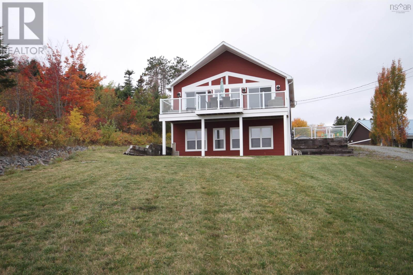 Property 5 of 38 of 10471 highway 16