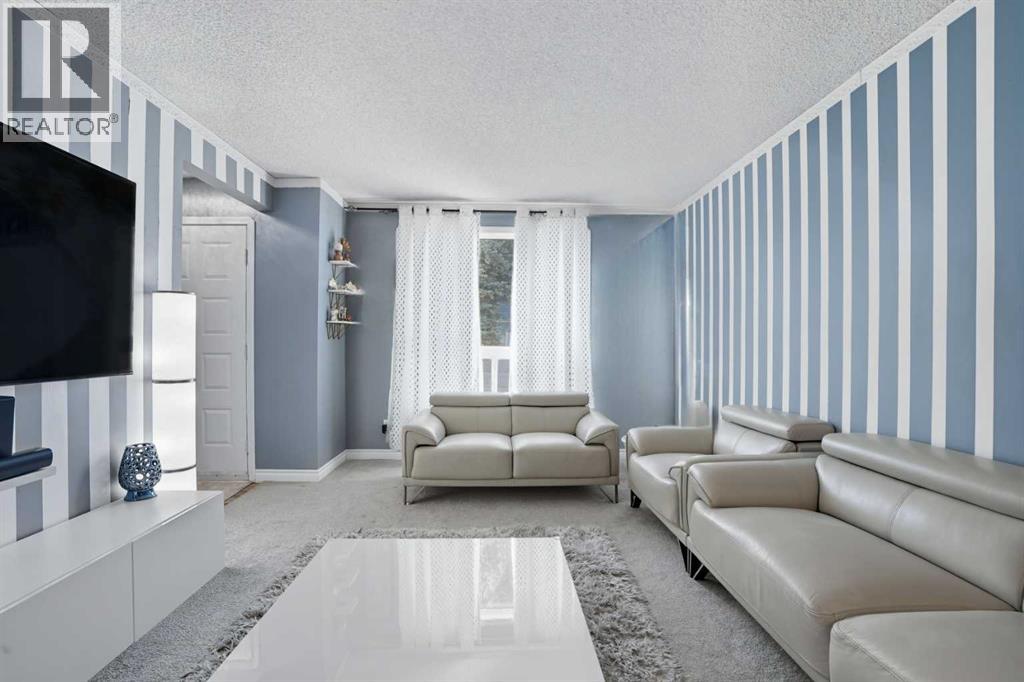 Single Family House for Sale in   Hubalta Road SE Dover Calgary 