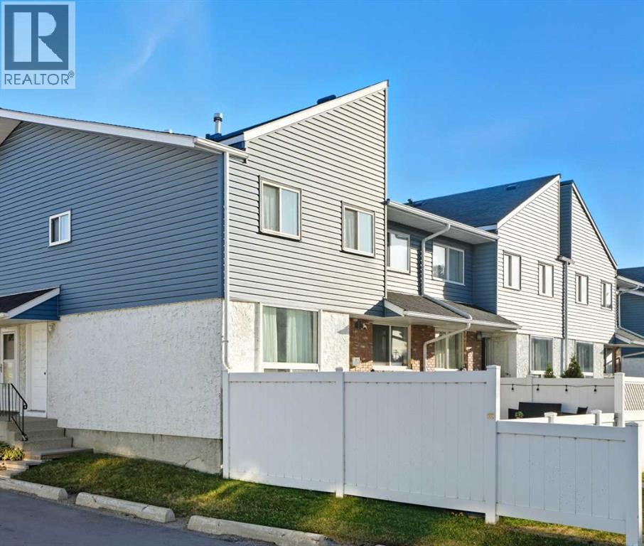 Single Family House for Sale in   Hubalta Road SE Dover Calgary 