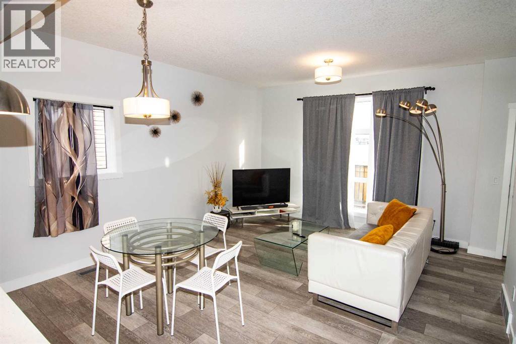 62 Walden Lane SE - Photo 4 of 13, Calgary, Alberta