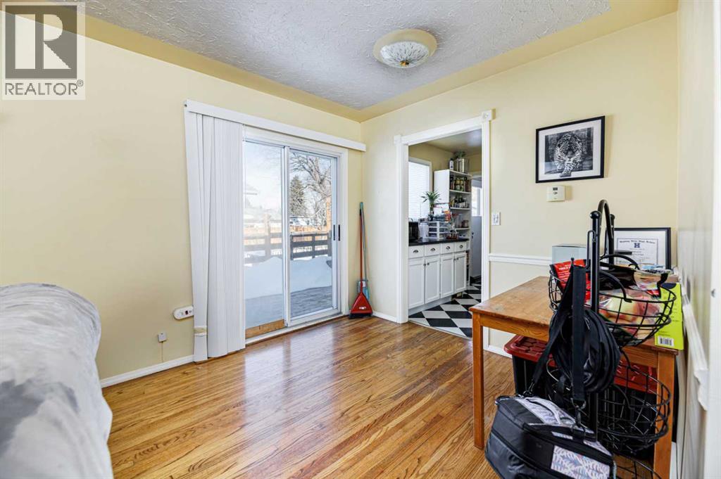 Single Family House Bungalow for Sale in   Street Mountview Red Deer 