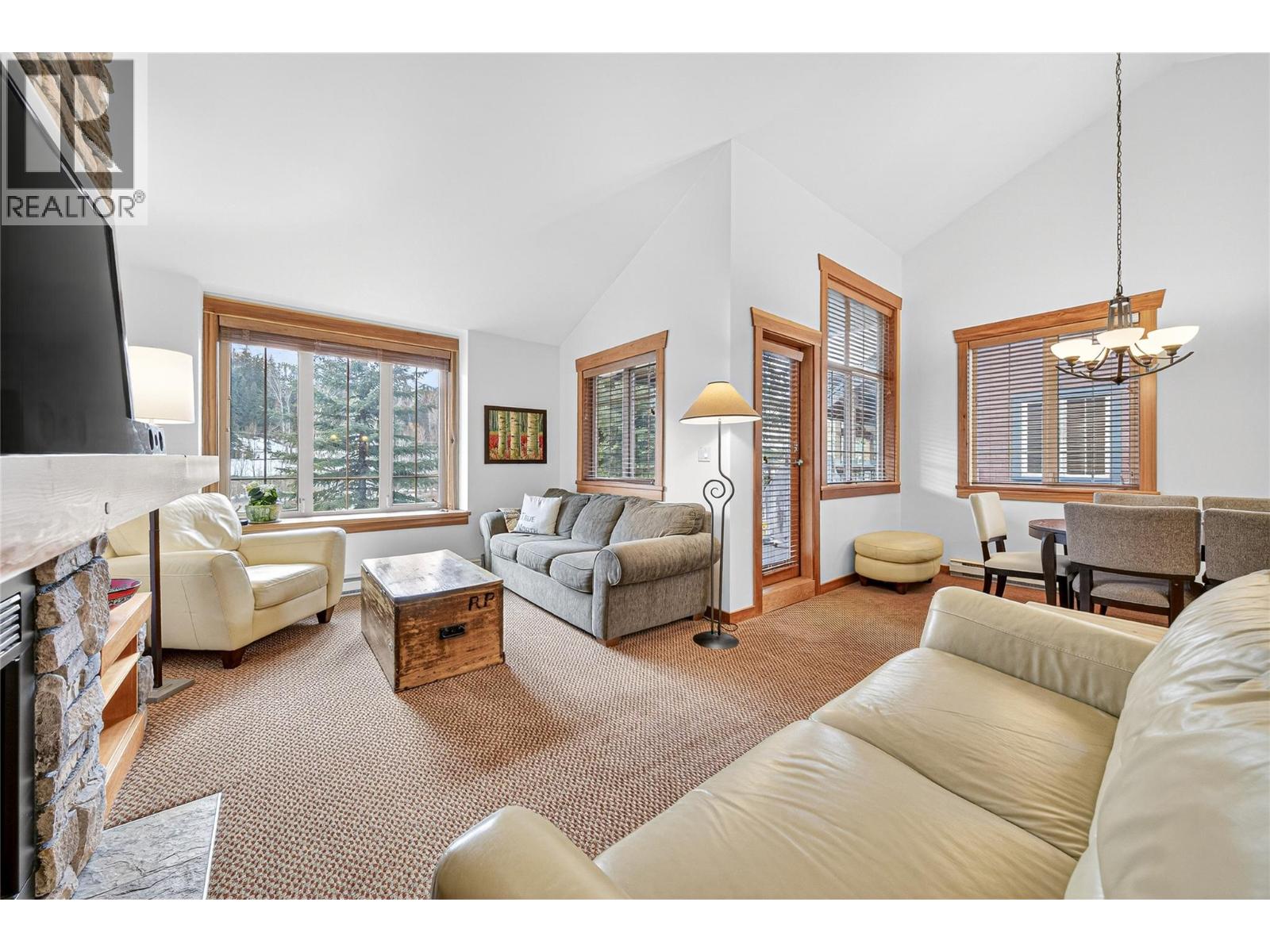 53 Rivermount Place Unit# 101, Fernie