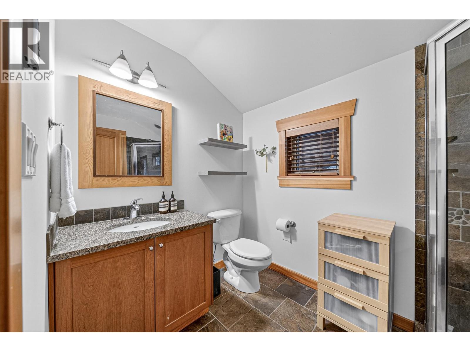 53 Rivermount Place Unit# 101, Fernie