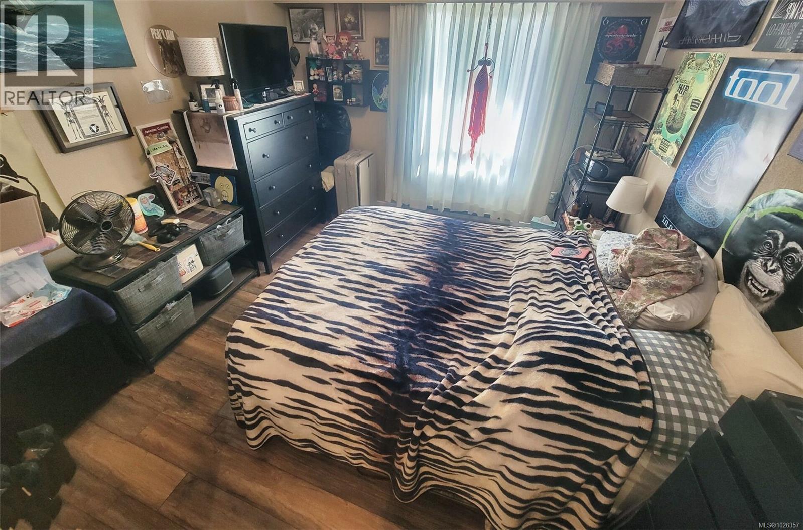 #414 1419 STADACONA AVE - 22