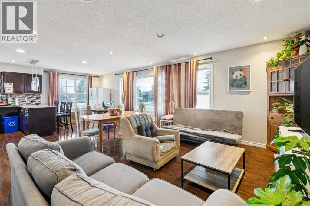 Single Family House for Sale in   Street SE Forest Lawn Calgary 