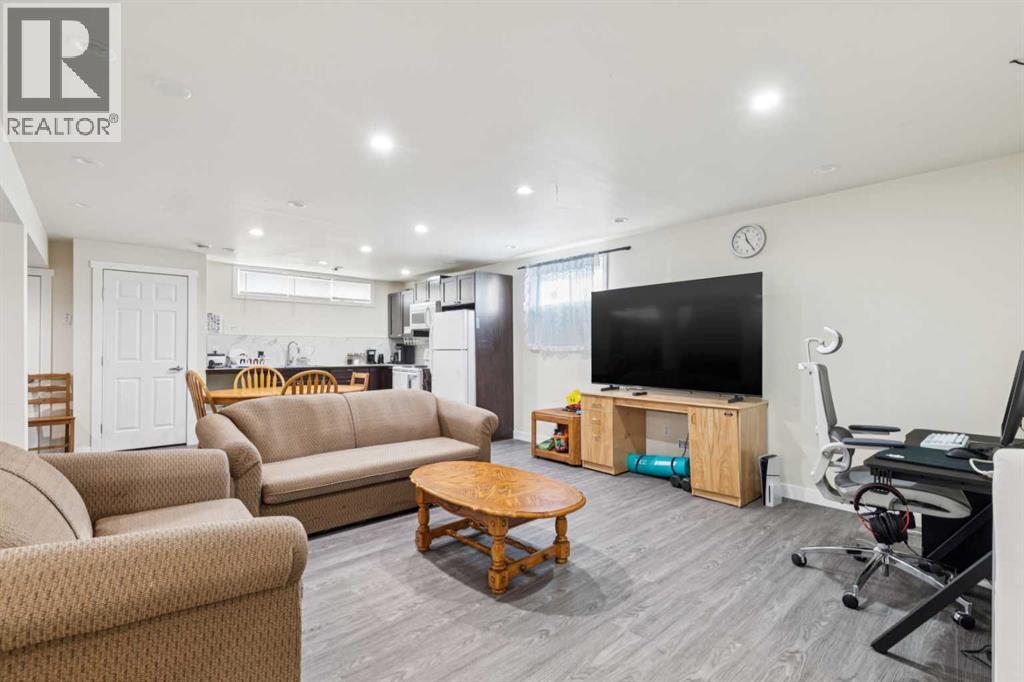 Single Family House for Sale in   Street SE Forest Lawn Calgary 