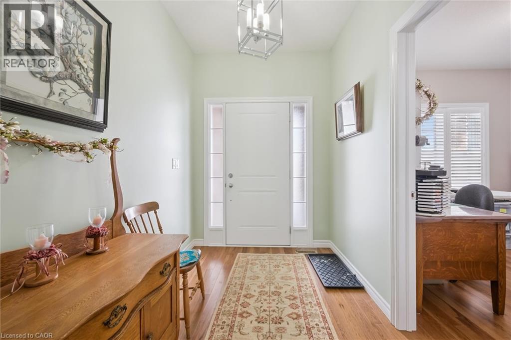 495 ALAN Crescent - Photo 2 of 41, Woodstock, Ontario