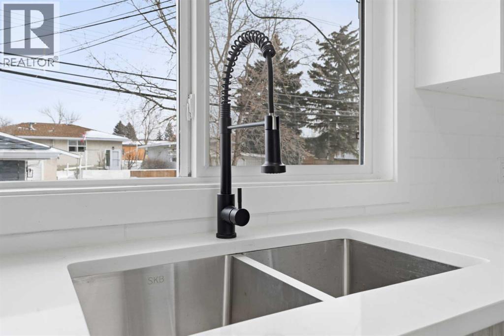 Single Family House Bungalow for Sale in   Street NE Mayland Heights Calgary 