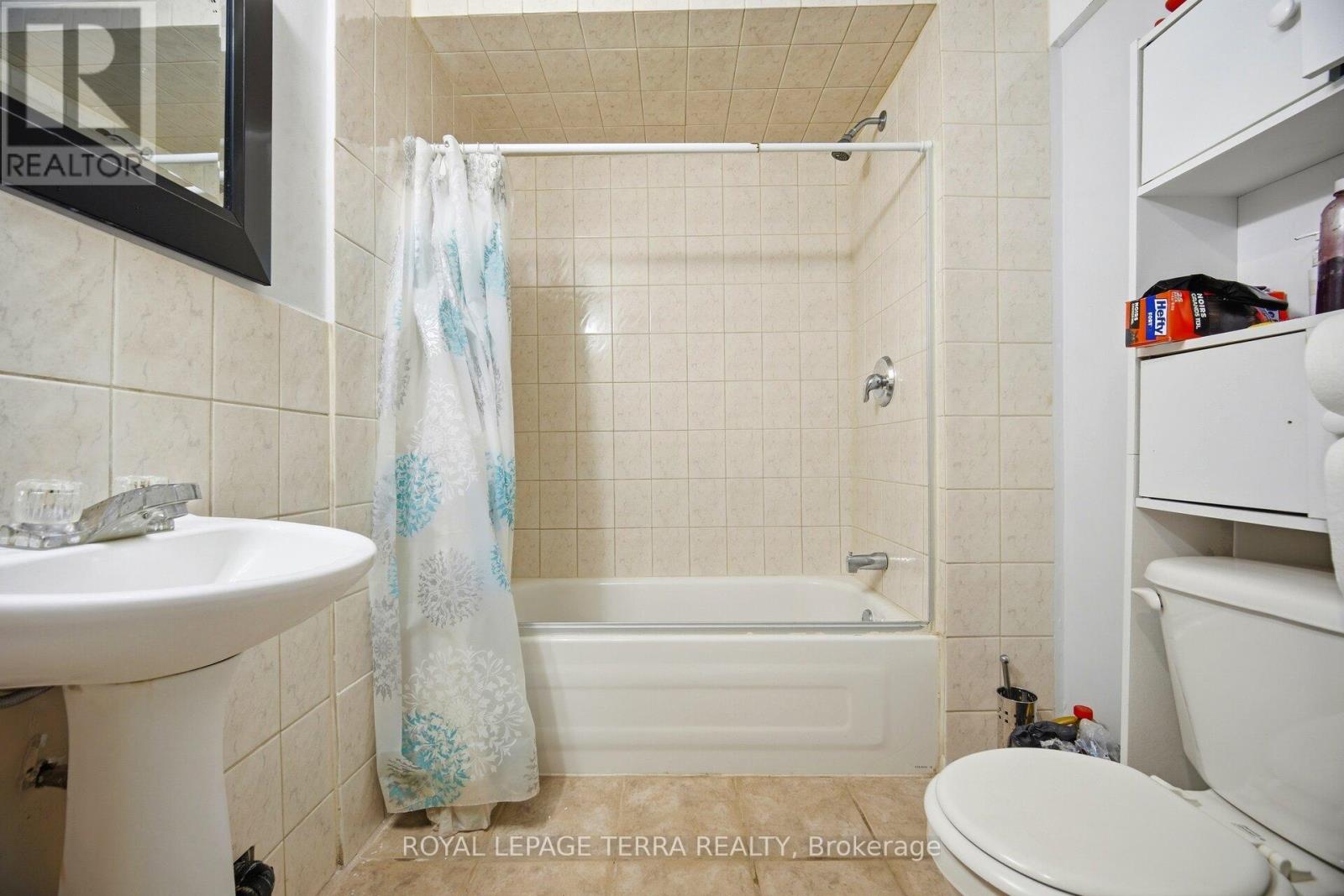 44 CARRUTHERS CRESCENT - 47