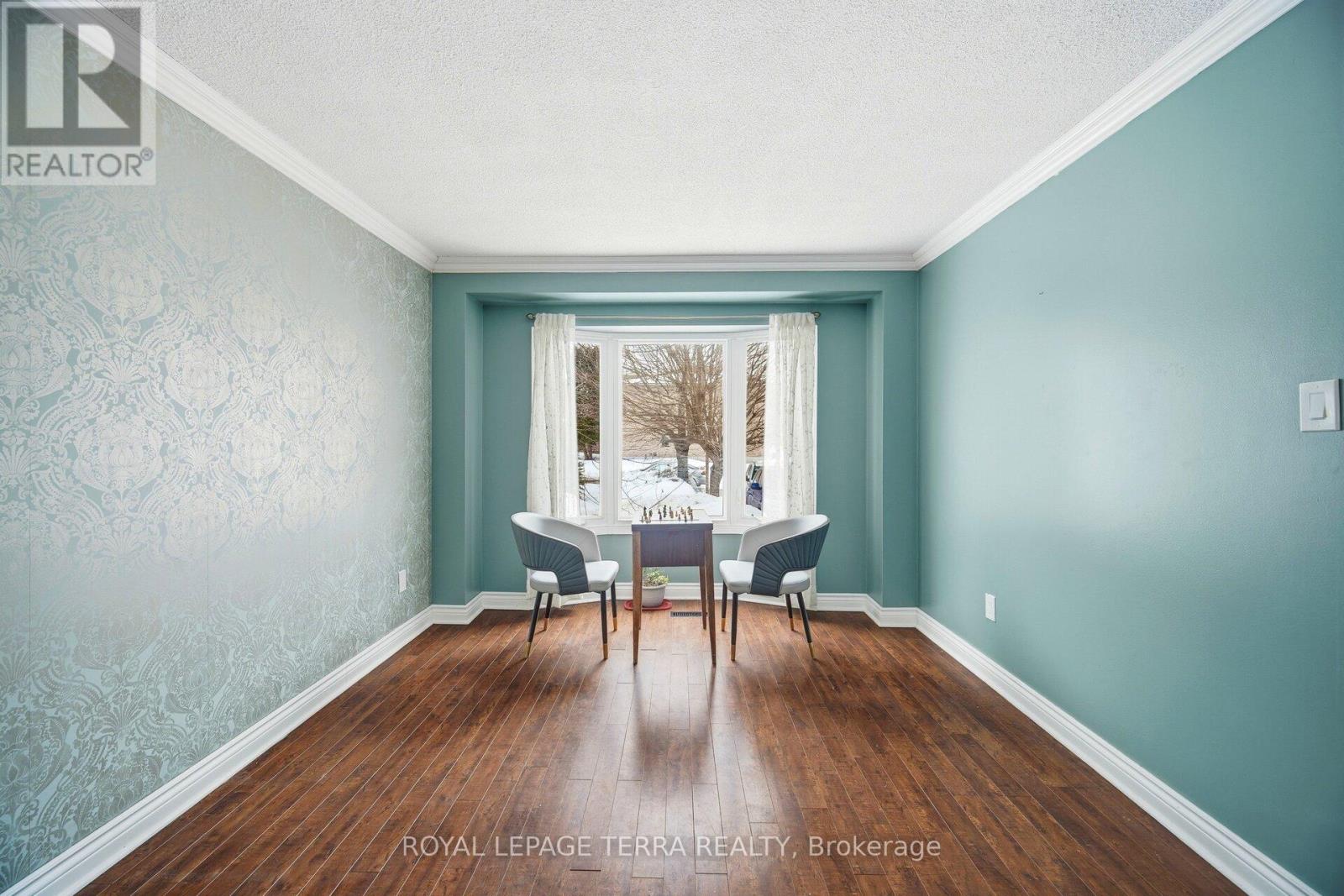44 CARRUTHERS CRESCENT - 9