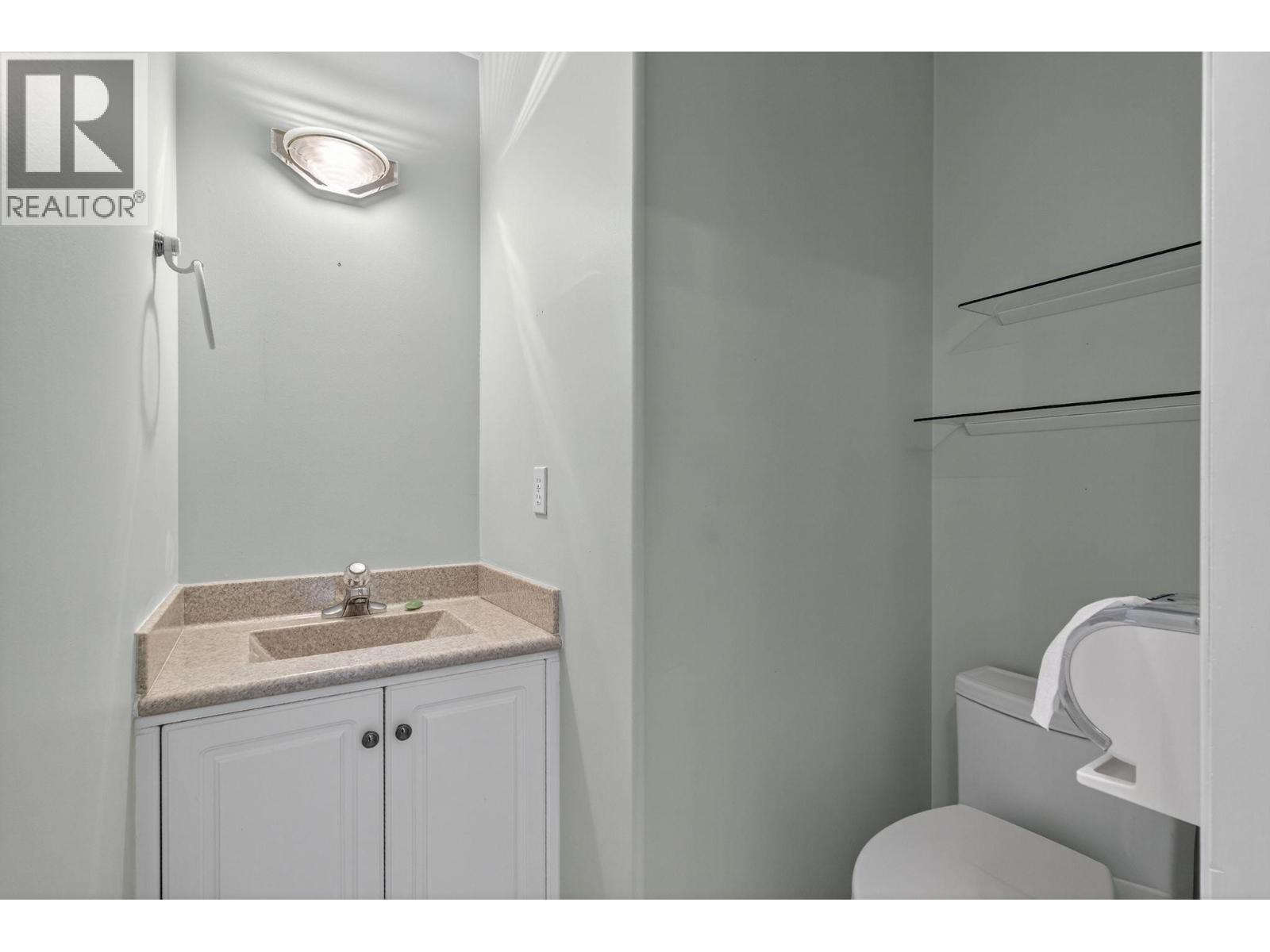 #13 1800 Parkview Crescent Lot# SL13 - 20
