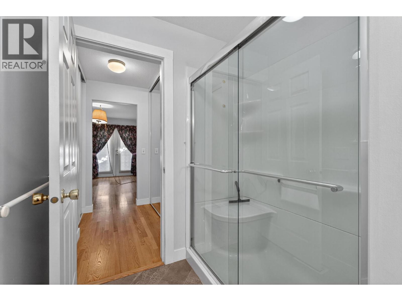 #13 1800 Parkview Crescent Lot# SL13 - 27