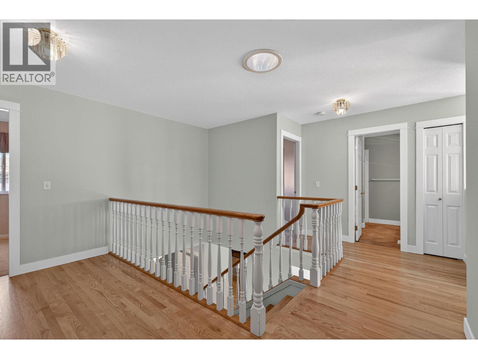 #13 1800 Parkview Crescent Lot# SL13 - 29