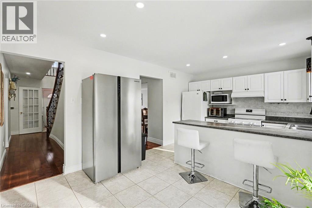 106 KNUDSON DRIVE - 15