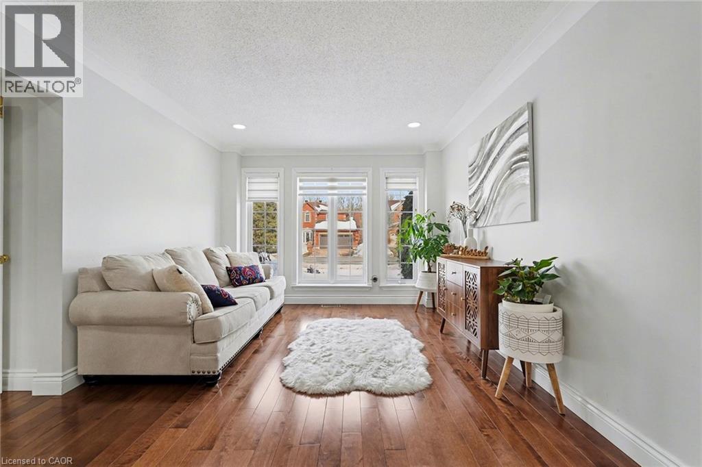 106 KNUDSON DRIVE - 12