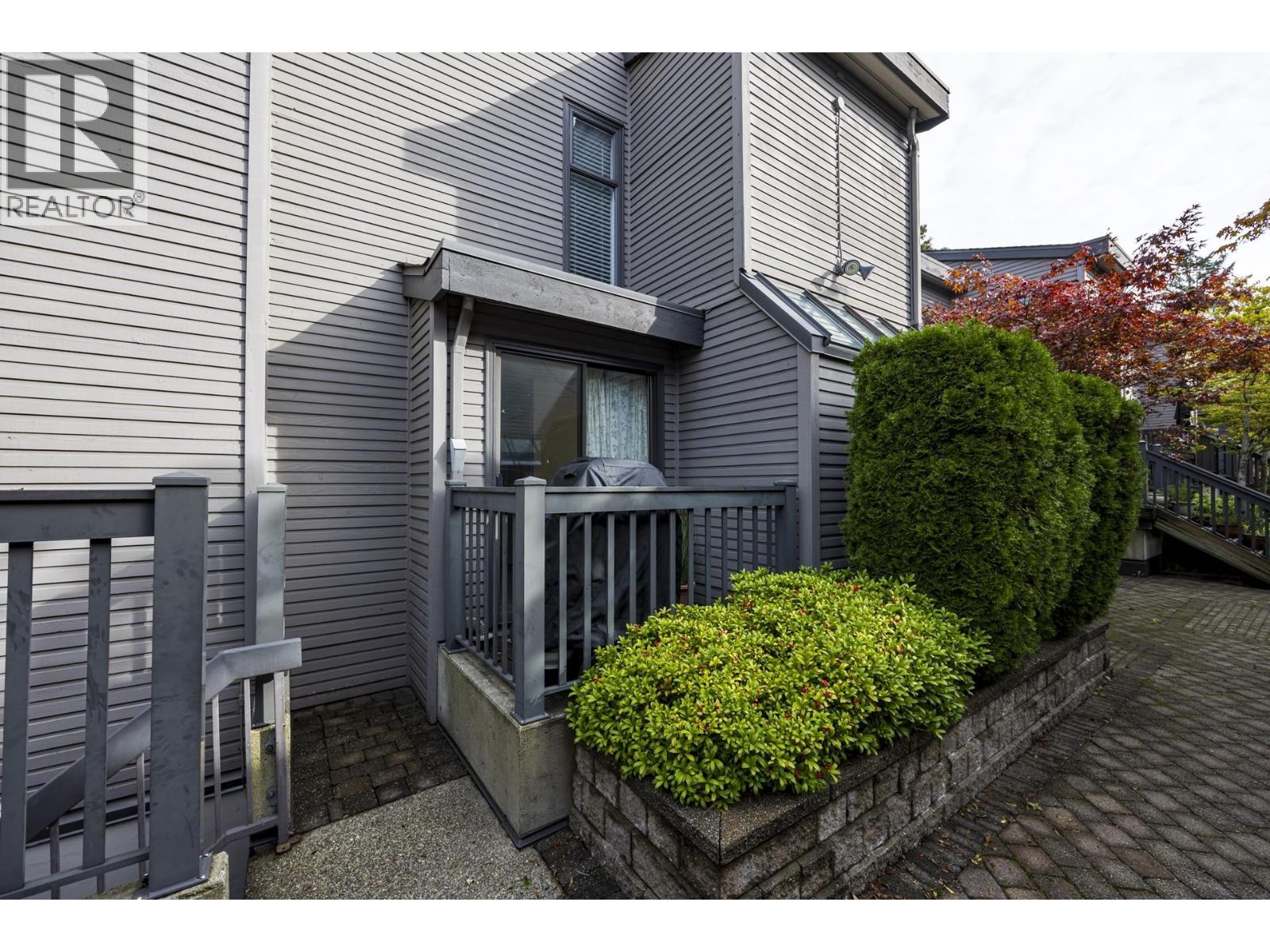 3132 LONSDALE AVENUE, North Vancouver