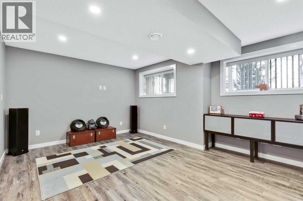 
          881 Sage Valley Boulevard Northwest
            <br/>
            <span>Calgary</span>
            , 
            <span>AB</span>
             <span>T3R0R2</span>
         - Photo 37