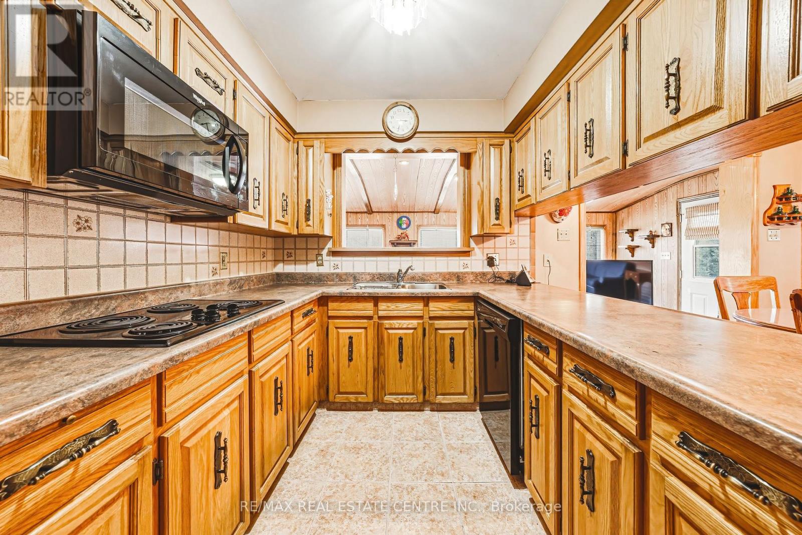 53 GLOVER ROAD - 15