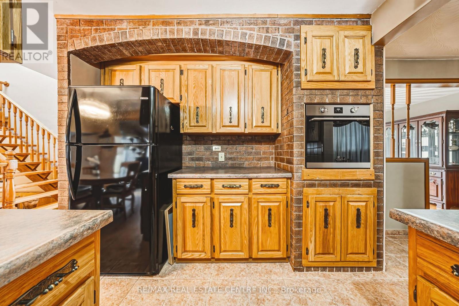 53 GLOVER ROAD - 16