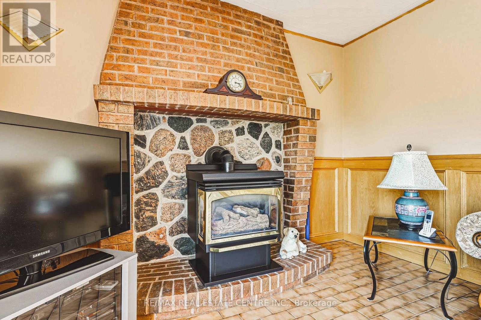 53 GLOVER ROAD - 23