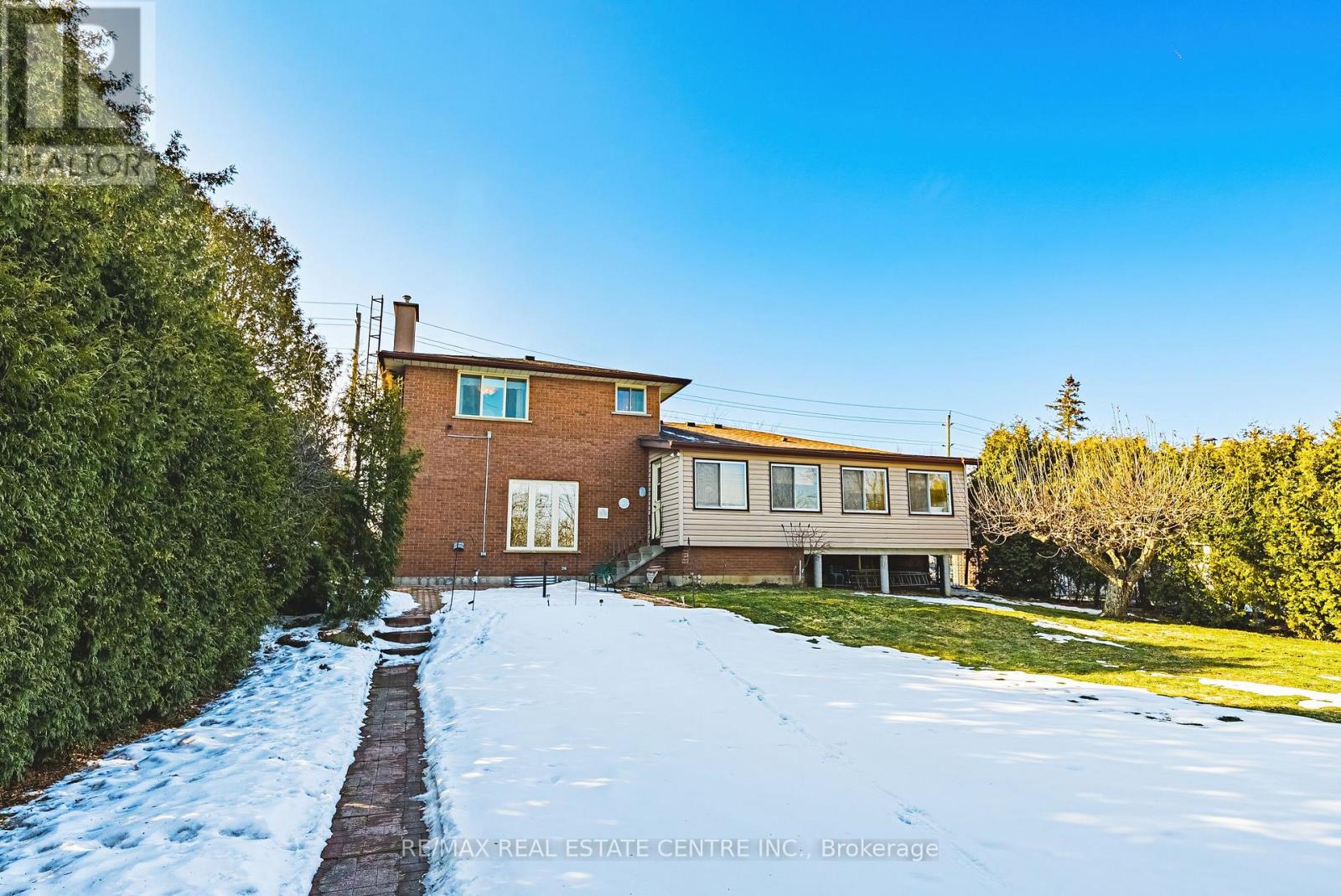 53 GLOVER ROAD - 37