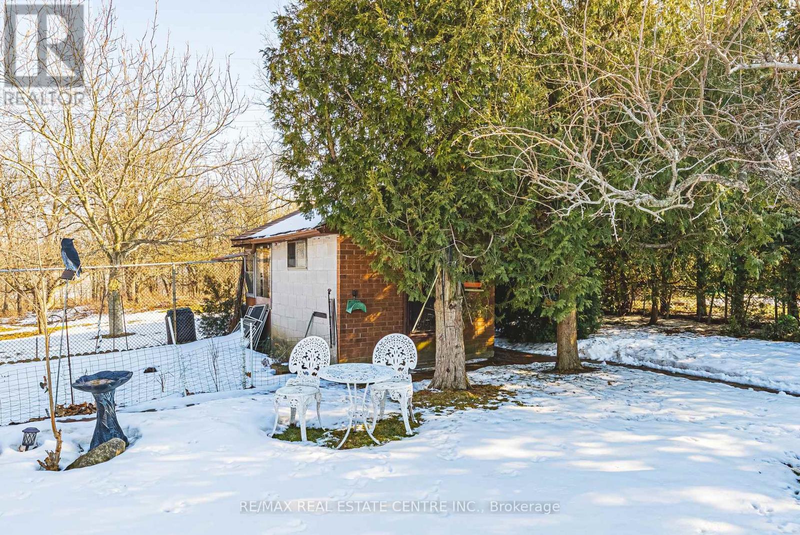 53 GLOVER ROAD - 39