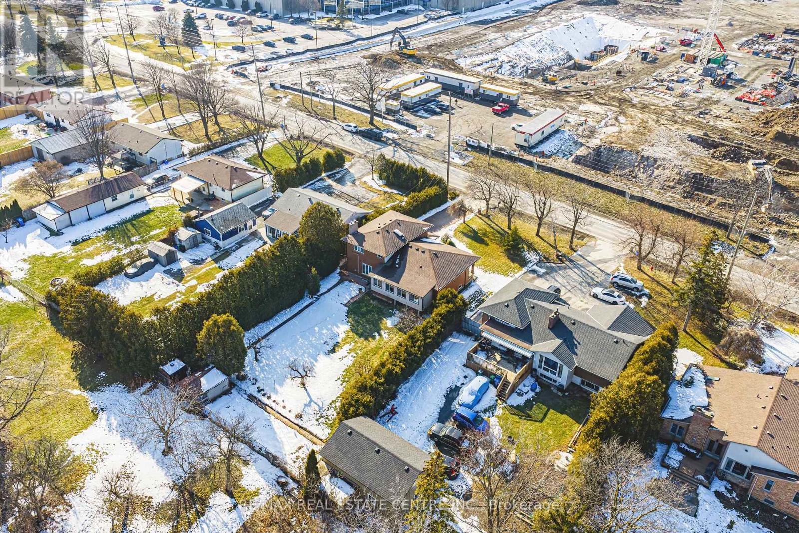 53 GLOVER ROAD - 44