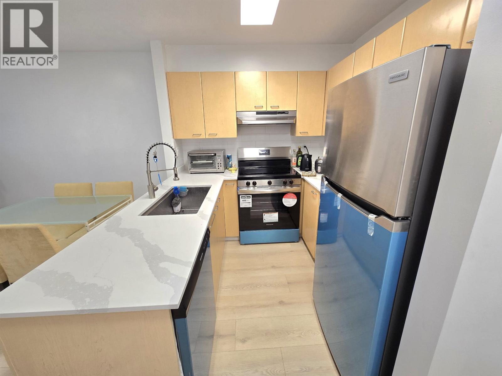 15 6577 SOUTHOAKS CRESCENT, Burnaby