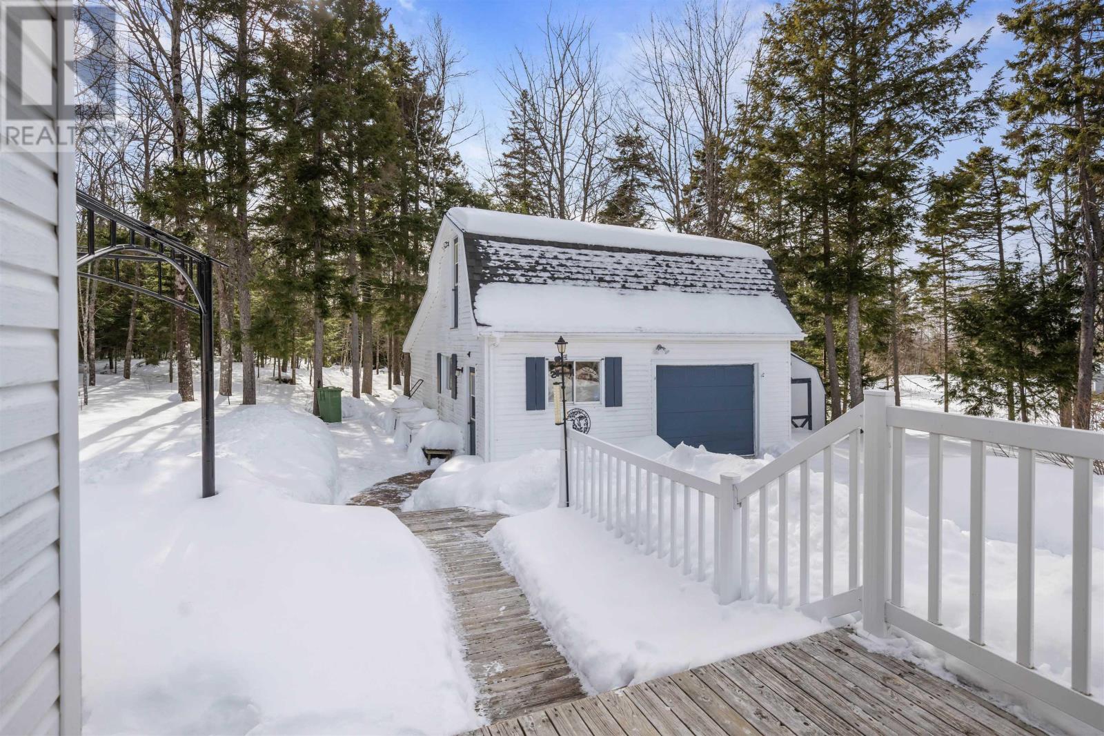 Property 37 of 44 of 9393 Sherbrooke Road